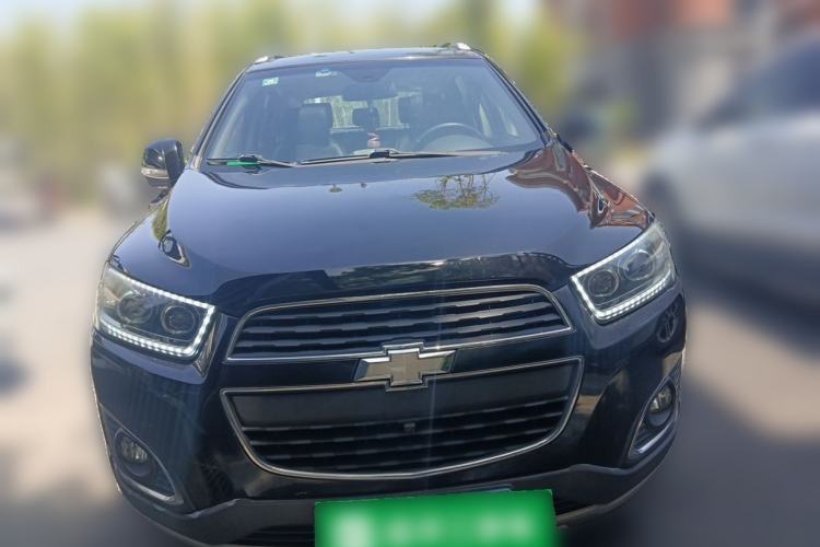 Used Chevrolet Captiva 2015 2.4L 4x4 Flagship Edition 7-Seater Exterior 1