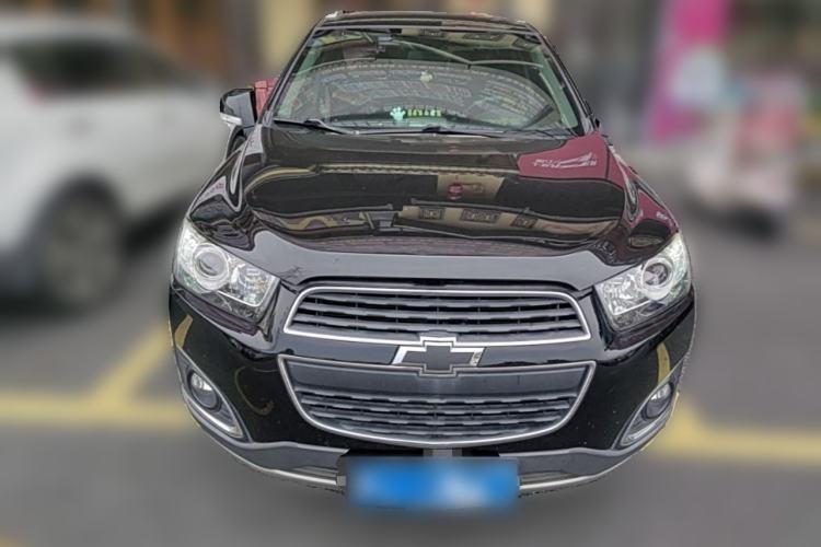 Used Chevrolet Captiva 2015 2.4L 4x4 Flagship Edition 7-Seater Front