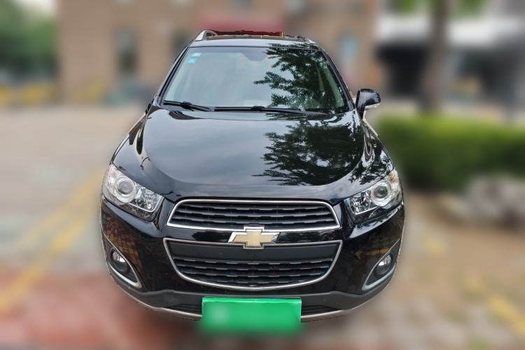 Used Chevrolet Captiva 2015 2.4L 4x4 Flagship Edition 7-Seater Front