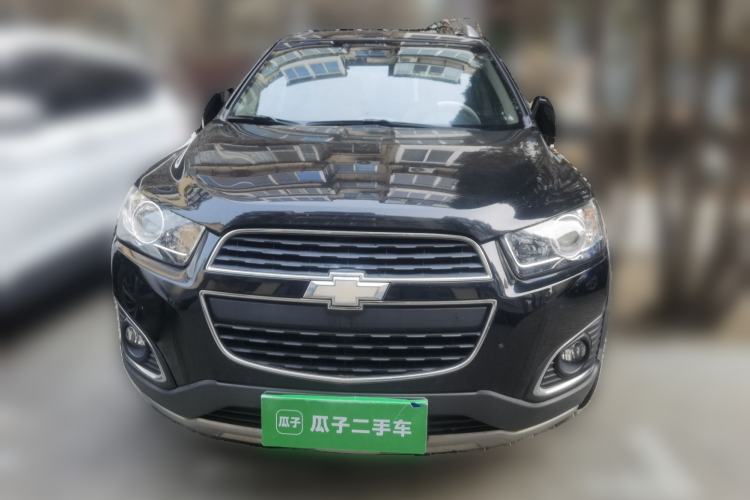 Used Chevrolet Captiva 2015 2.4L 4x4 Flagship Edition 7-Seater Front