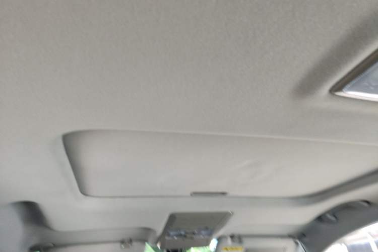Used Chevrolet Captiva 2015 2.4L 4x4 Flagship Edition 7-Seater Headliner