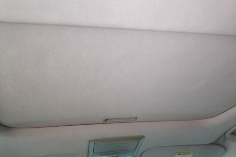 Used Chevrolet Captiva 2015 2.4L 4x4 Flagship Edition 7-Seater Headliner