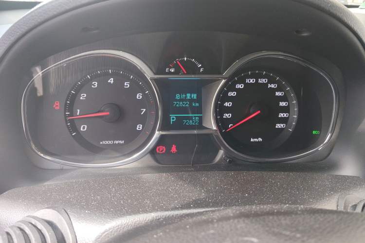Used Chevrolet Captiva 2015 2.4L 4x4 Flagship Edition 7-Seater Instrument Cluster