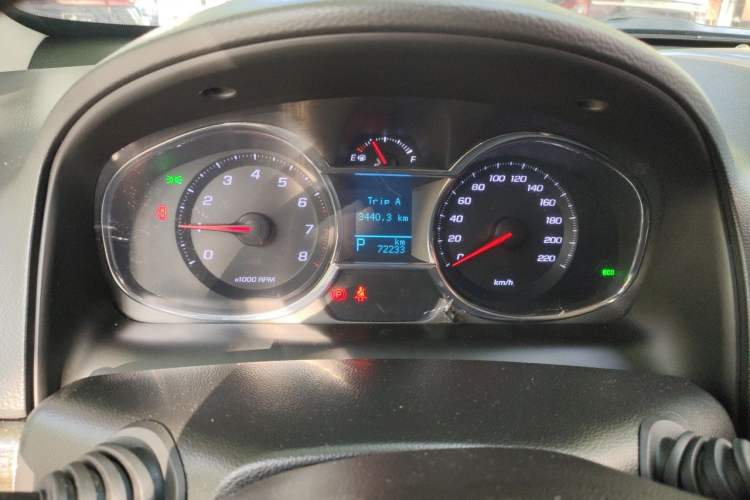 Used Chevrolet Captiva 2015 2.4L 4x4 Flagship Edition 7-Seater Instrument Cluster