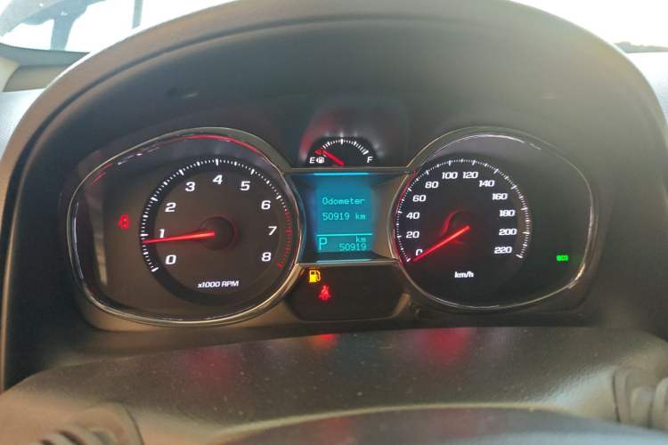 Used Chevrolet Captiva 2015 2.4L Two-Wheel Drive Urban Version 5 Seats Instrument Cluster