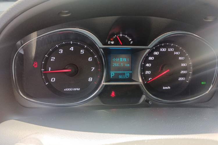 Used Chevrolet Captiva 2015 2.4L 4x4 Flagship Edition 7-Seater Instrument Cluster
