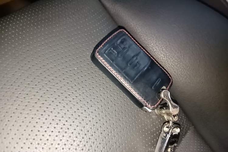 Used Chevrolet Captiva 2015 2.4L 4x4 Flagship Edition 7-Seater Interior 1