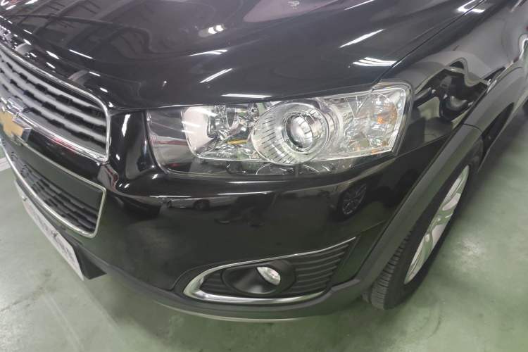 Used Chevrolet Captiva 2015 2.4L Two-Wheel Drive Urban Version 7 Seats Left Front Headlight