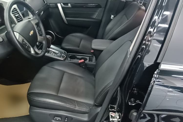 Used Chevrolet Captiva 2015 2.4L 4x4 Flagship Edition 7-Seater Left Front Seat