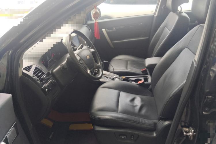 Used Chevrolet Captiva 2015 2.4L Two-Wheel Drive Urban Version 7 Seats Left Front Seat