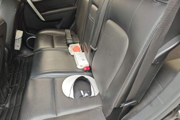 Used Chevrolet Captiva 2015 2.4L 4x4 Flagship Edition 7-Seater Left Rear Seat