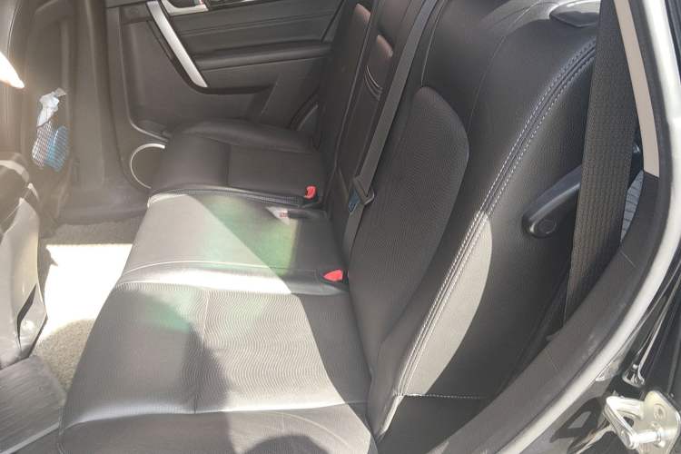 Used Chevrolet Captiva 2015 2.4L 4x4 Flagship Edition 7-Seater Left Rear Seat