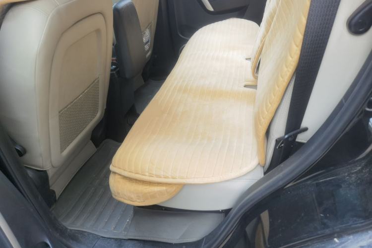 Used Chevrolet Captiva 2015 2.4L 4x4 Flagship Edition 7-Seater Left Rear Seat