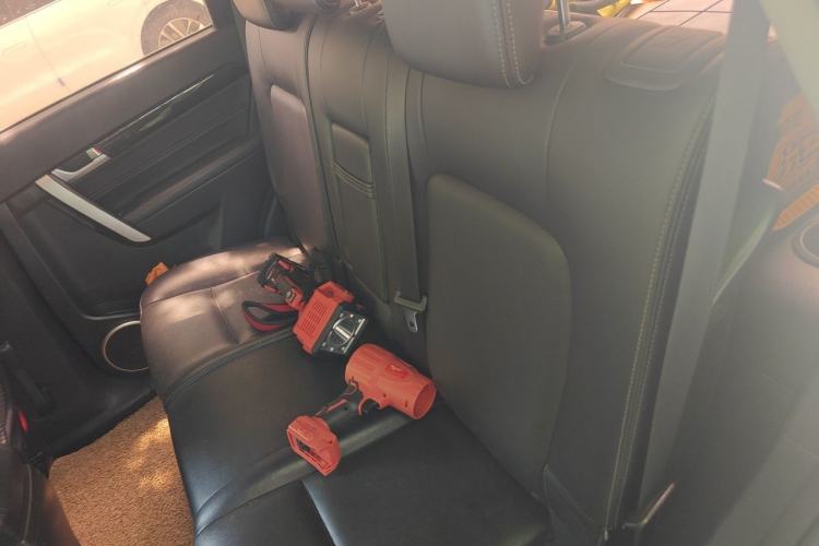 Used Chevrolet Captiva 2015 2.4L 4x4 Flagship Edition 7-Seater Left Rear Seat