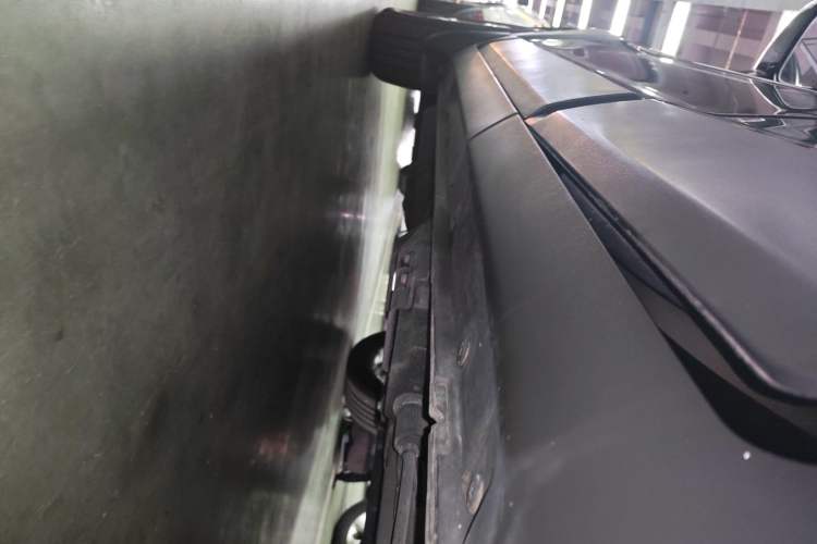 Used Chevrolet Captiva 2015 2.4L Two-Wheel Drive Urban Version 7 Seats Left Side Sill