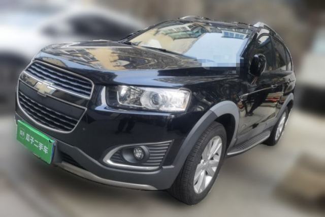 Used Chevrolet Captiva 2015 2.4L 4x4 Flagship Edition 7-Seater