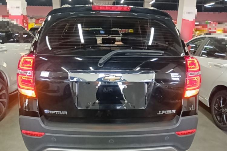 Used Chevrolet Captiva 2015 2.4L 4x4 Flagship Edition 7-Seater Rear