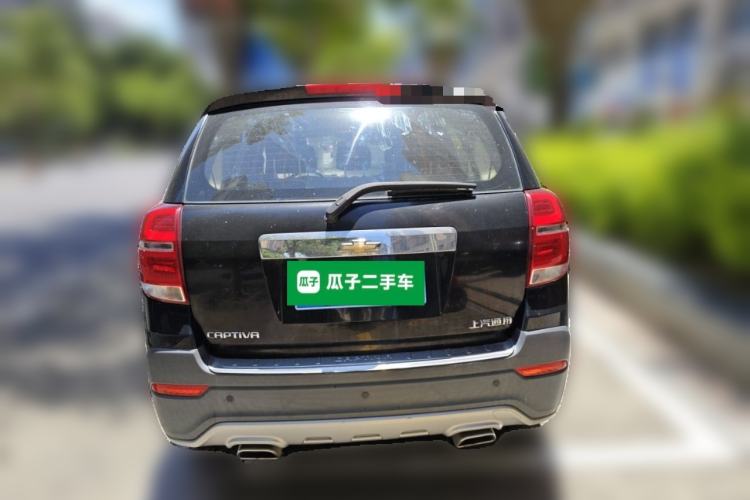 Used Chevrolet Captiva 2015 2.4L Two-Wheel Drive Urban Version 7 Seats Rear