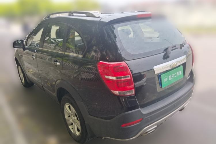 Used Chevrolet Captiva 2015 2.4L Two-Wheel Drive Urban Version 7 Seats Rear Left 45 Deg