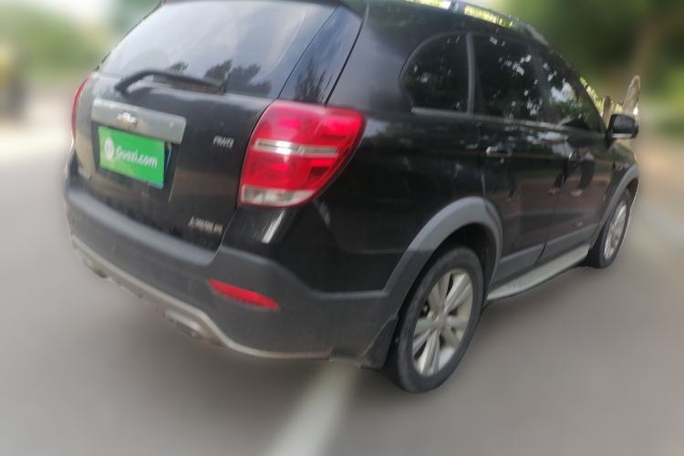 Used Chevrolet Captiva 2015 2.4L 4x4 Flagship Edition 7-Seater Rear Right 45 Deg