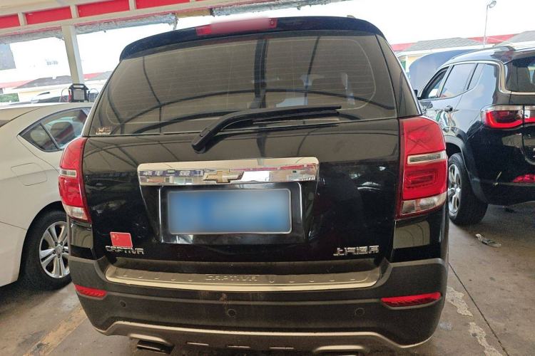 Used Chevrolet Captiva 2015 2.4L Two-Wheel Drive Urban Version 5 Seats Rear