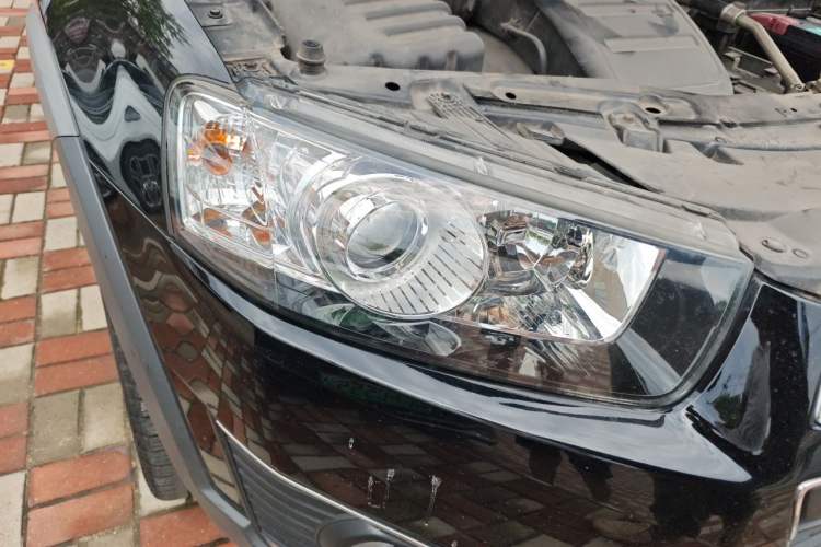 Used Chevrolet Captiva 2015 2.4L 4x4 Flagship Edition 7-Seater Right Front Headlight