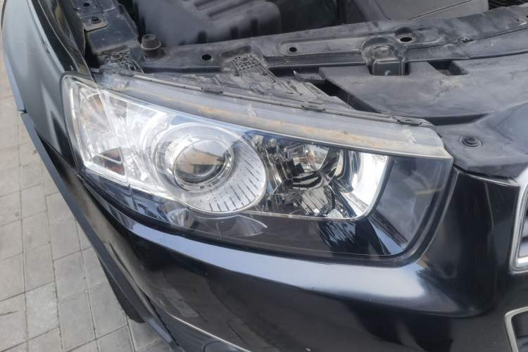 Used Chevrolet Captiva 2015 2.4L 4x4 Flagship Edition 7-Seater Right Front Headlight