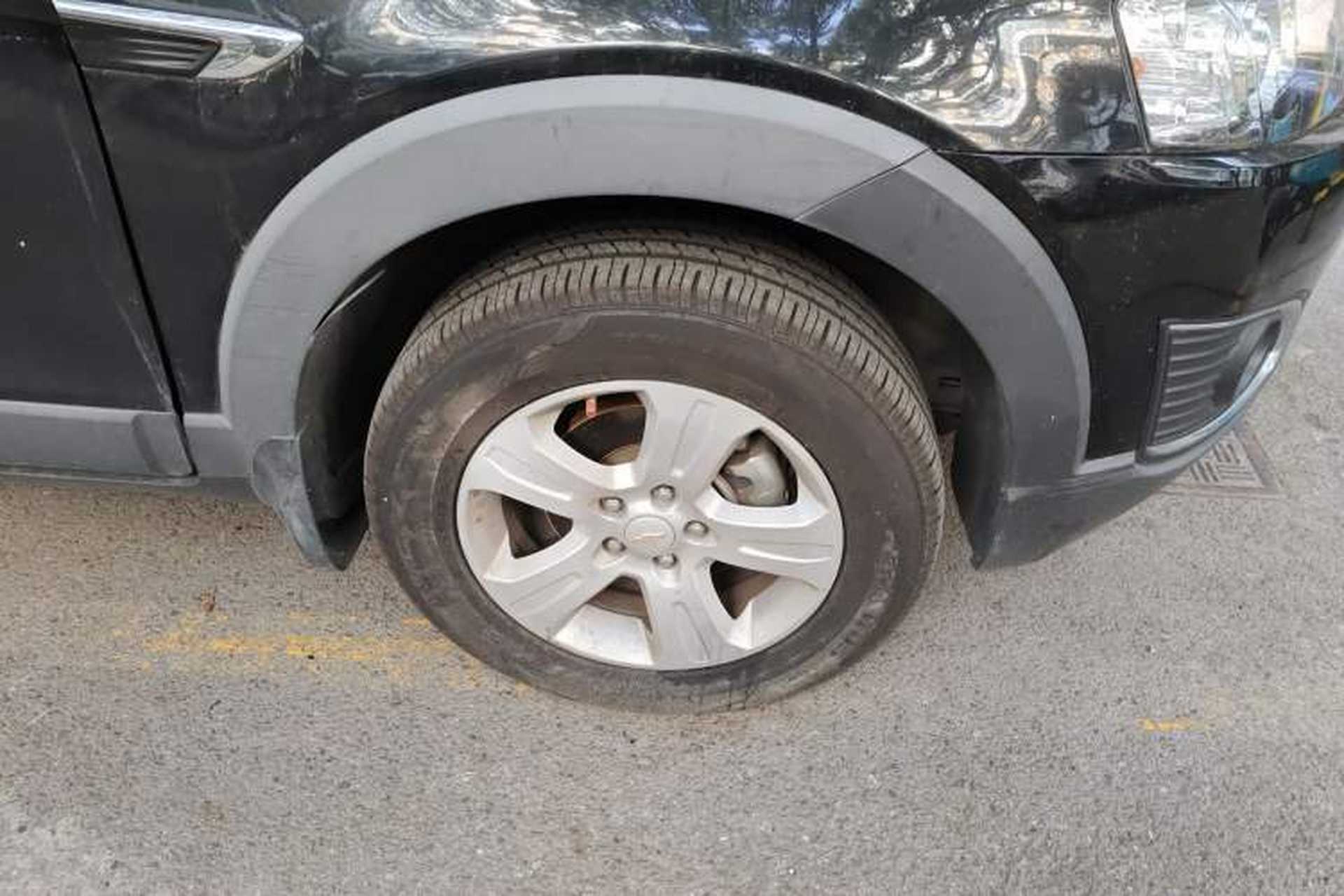 Used Chevrolet Captiva 2015 2.4L Two-Wheel Drive Urban Version 7 Seats Right Front Wheel Hub