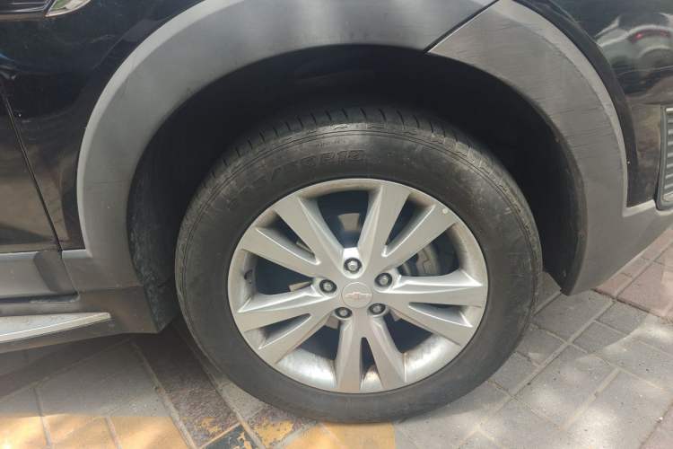 Used Chevrolet Captiva 2015 2.4L 4x4 Flagship Edition 7-Seater Right Front Wheel Hub