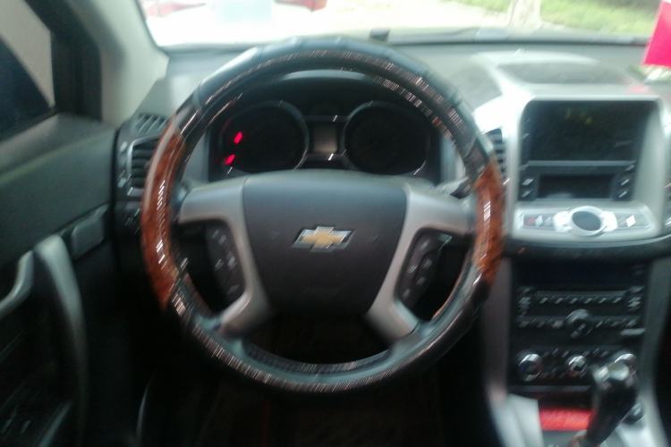 Used Chevrolet Captiva 2015 2.4L 4x4 Flagship Edition 7-Seater Steering Wheel