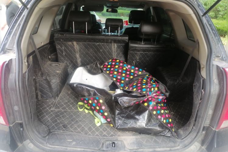 Used Chevrolet Captiva 2015 2.4L 4x4 Flagship Edition 7-Seater Trunk