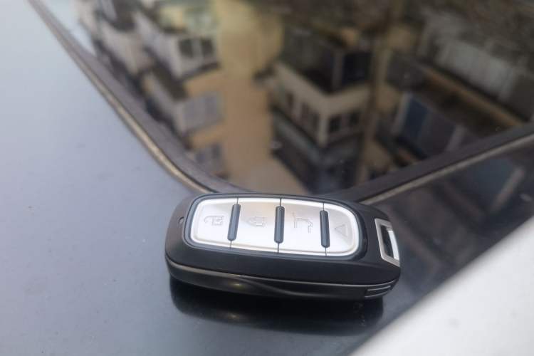 Used Chevrolet Captiva 2015 2.4L 4x4 Flagship Edition 7-Seater Vehicle Key
