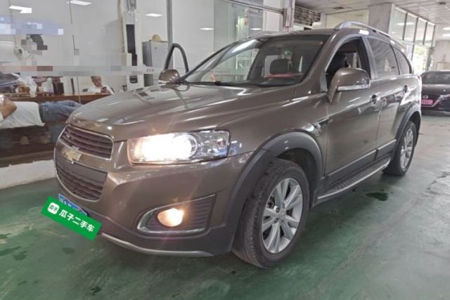 Used Chevrolet Captiva 2015 2.4L 4x4 Flagship Edition 7-Seater