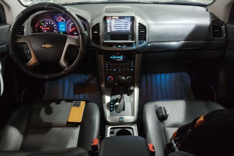 Used Chevrolet Captiva 2015 2.4L Two-Wheel Drive Urban Version 7 Seats Center Console