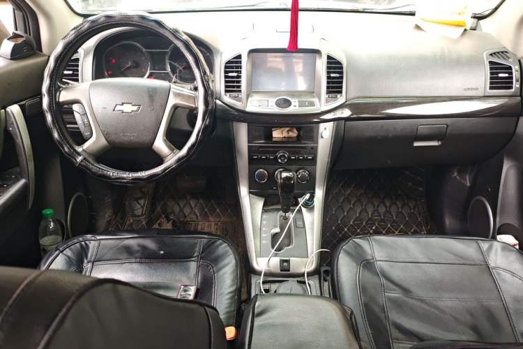 Used Chevrolet Captiva 2015 2.4L Two-Wheel Drive Urban Version 7 Seats Center Console