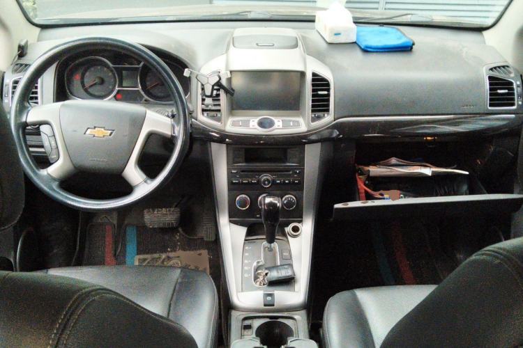 Used Chevrolet Captiva 2015 2.4L Two-Wheel Drive Urban Version 7 Seats Center Console