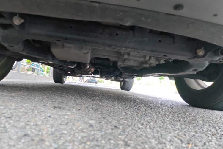 Used Chevrolet Captiva 2015 2.4L Two-Wheel Drive Urban Version 7 Seats Chassis Front
