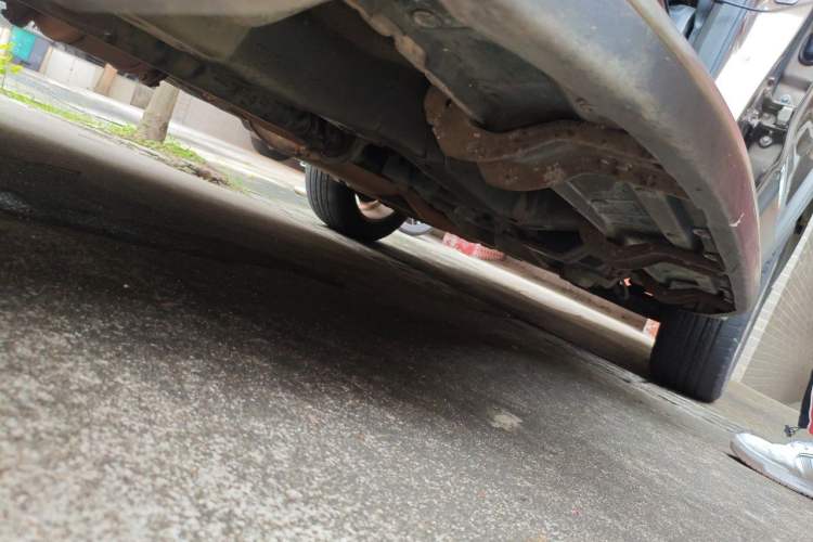 Used Chevrolet Captiva 2015 2.4L 4x4 Flagship Edition 7-Seater Chassis Front Left