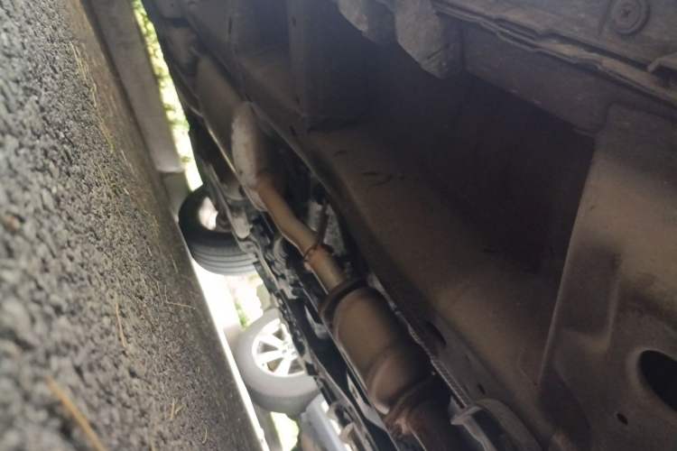 Used Chevrolet Captiva 2015 2.4L 4x4 Flagship Edition 7-Seater Chassis Front Right