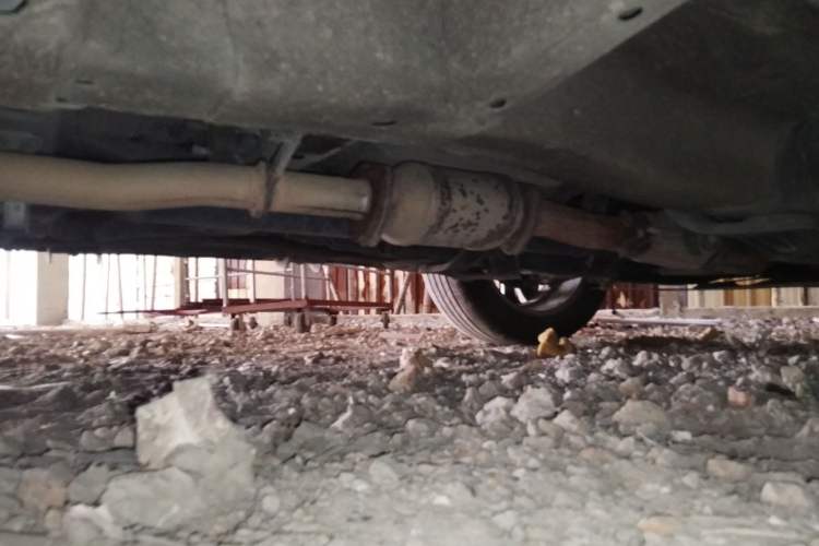 Used Chevrolet Captiva 2015 2.4L 4x4 Flagship Edition 7-Seater Chassis Front Right