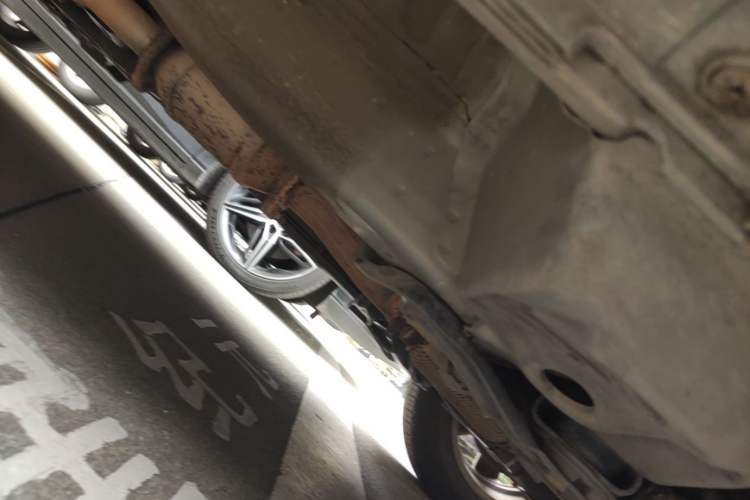 Used Chevrolet Captiva 2015 2.4L Two-Wheel Drive Urban Version 7 Seats Chassis Front Right