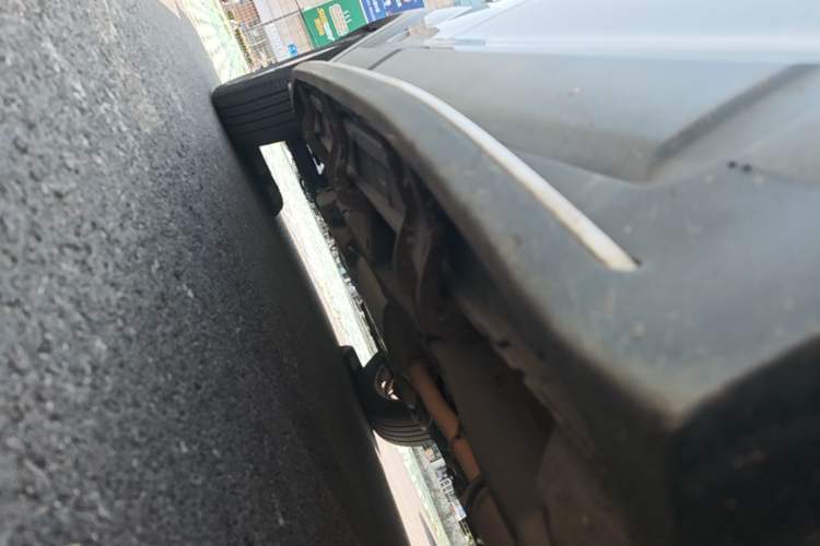 Used Chevrolet Captiva 2015 2.4L 4x4 Flagship Edition 7-Seater Chassis Front Right