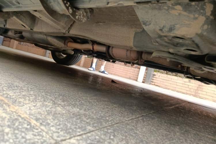 Used Chevrolet Captiva 2015 2.4L 4x4 Flagship Edition 7-Seater Chassis Front Right