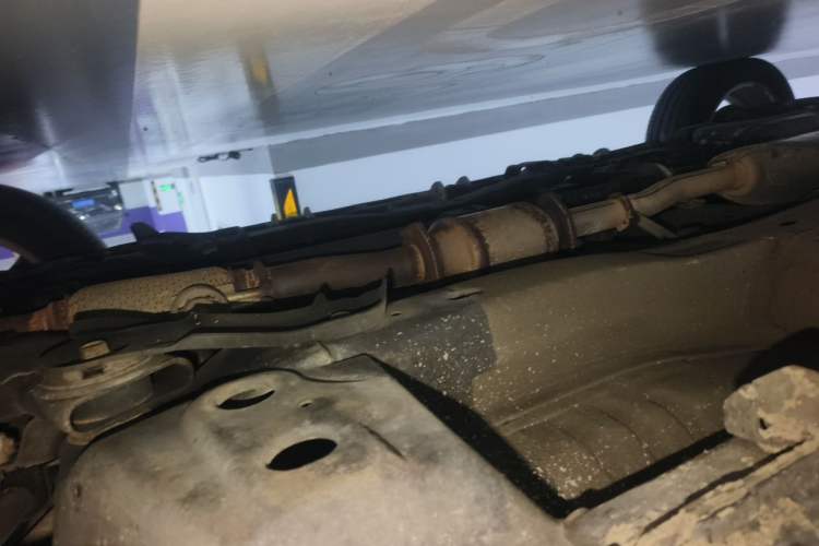 Used Chevrolet Captiva 2015 2.4L 4x4 Flagship Edition 7-Seater Chassis Front Right