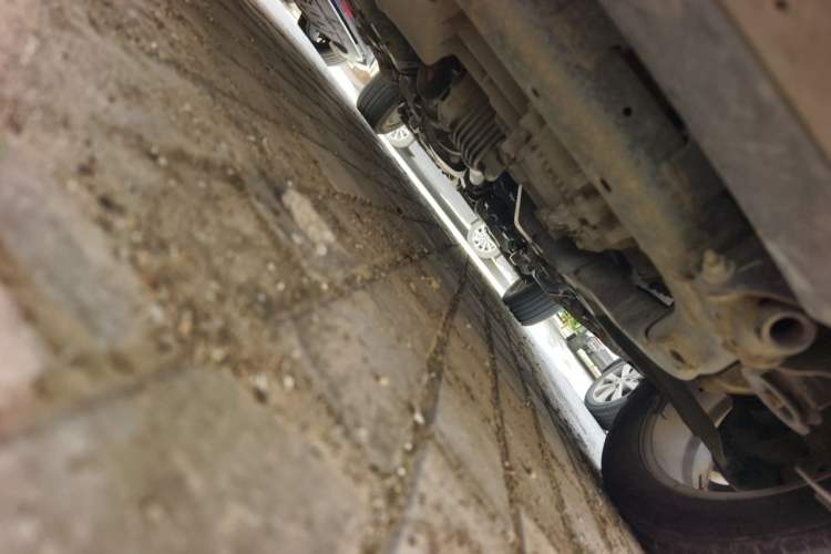 Used Chevrolet Captiva 2015 2.4L 4x4 Flagship Edition 7-Seater Chassis Front