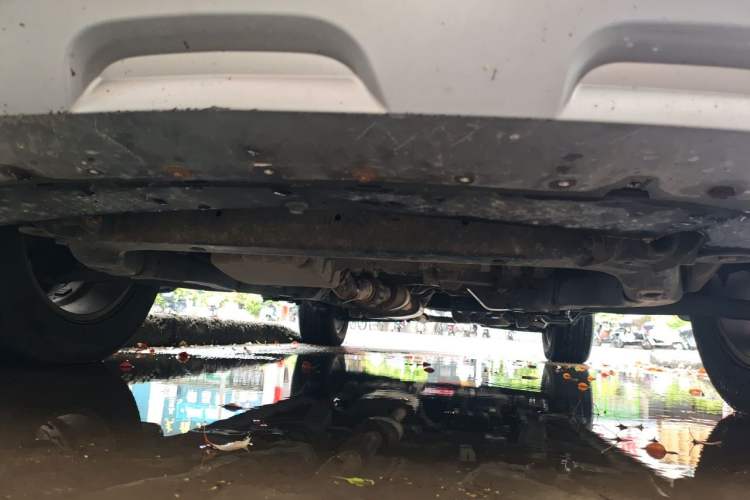 Used Chevrolet Captiva 2015 2.4L Two-Wheel Drive Urban Version 7 Seats Chassis Front