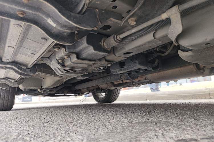Used Chevrolet Captiva 2015 2.4L 4x4 Flagship Edition 7-Seater Chassis Rear Left