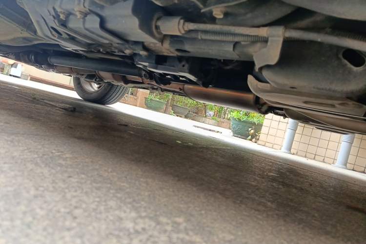 Used Chevrolet Captiva 2015 2.4L 4x4 Flagship Edition 7-Seater Chassis Rear Left