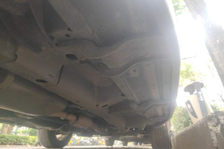 Used Chevrolet Captiva 2015 2.4L 4x4 Flagship Edition 7-Seater Chassis Rear Right