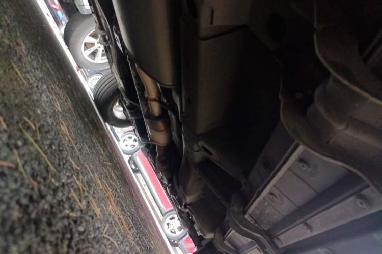 Used Chevrolet Captiva 2015 2.4L 4x4 Flagship Edition 7-Seater Chassis Rear Right